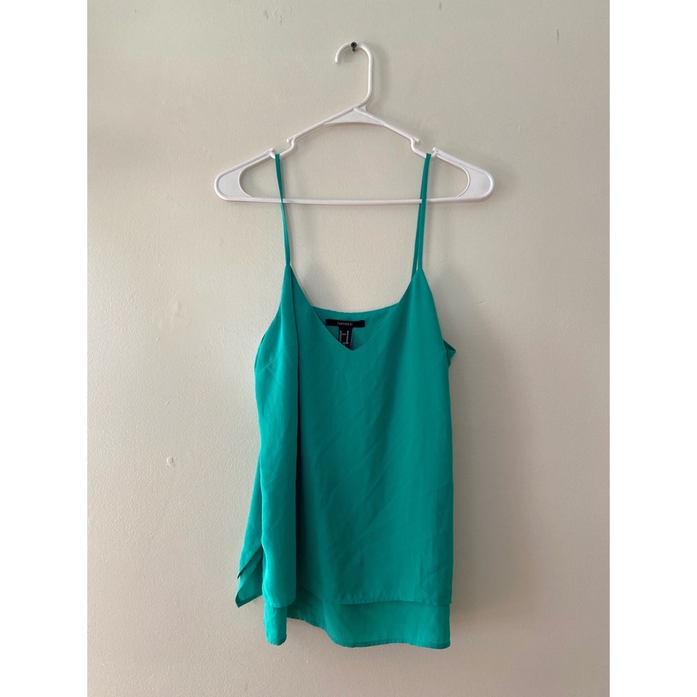 Caribbean Green Top 🍀